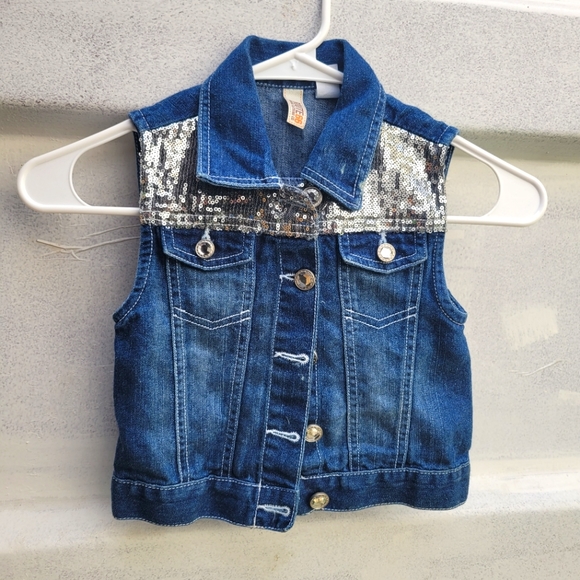 Route 66 Other - Girls denim sequin vest with rhinestone buttons 6 6x small